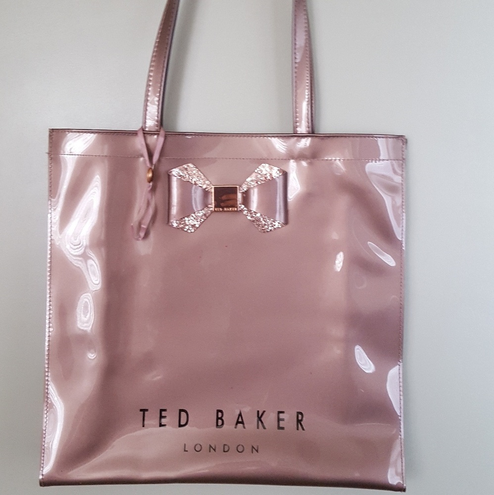 Ted Baker Shopper